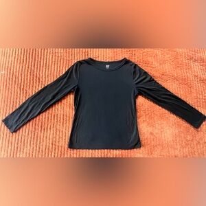 GAP Women's Classic Black Long Sleeve Top